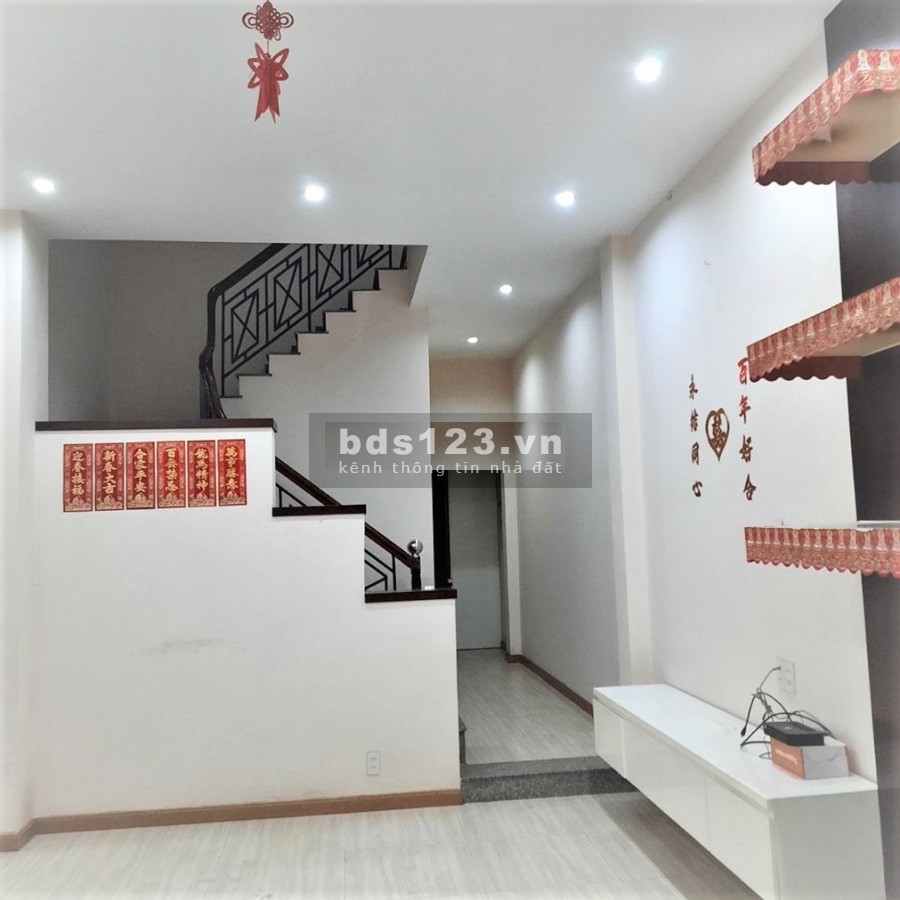 Cho thuê nhà mặt tiền nội bộ 4x16, 4PN khu Bình Phú Q6_12tr