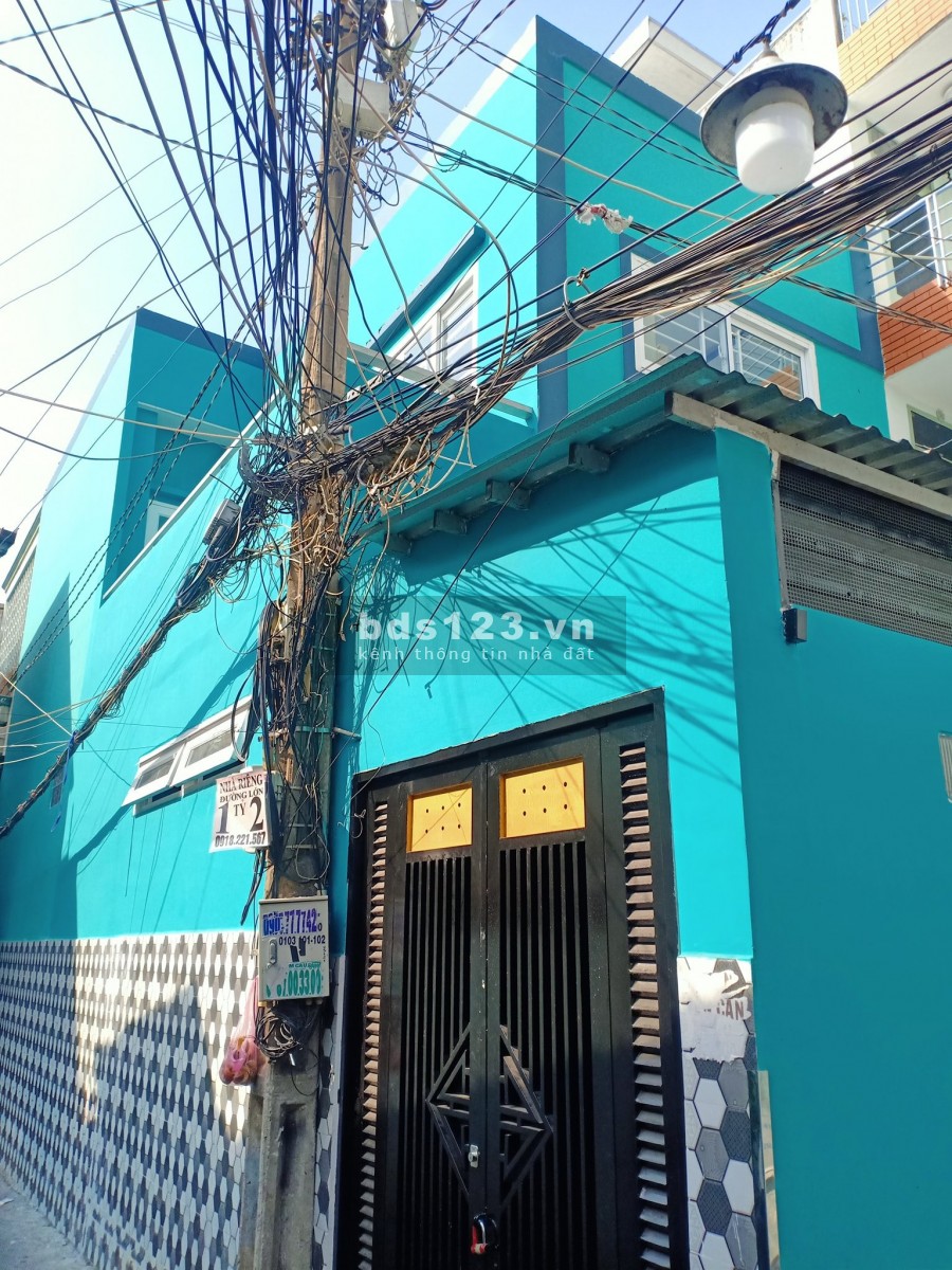 60m2 Tôn Thất Thuyết-Quận 4-Nhà mới 2 tầng -Hẻm ba gác tránh-Giá 4.5 tỷ