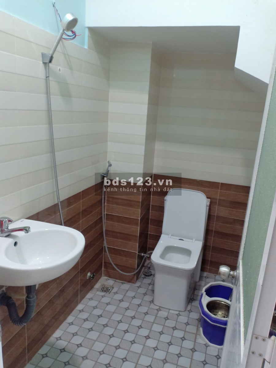 60m2 Tôn Thất Thuyết-Quận 4-Nhà mới 2 tầng -Hẻm ba gác tránh-Giá 4.5 tỷ