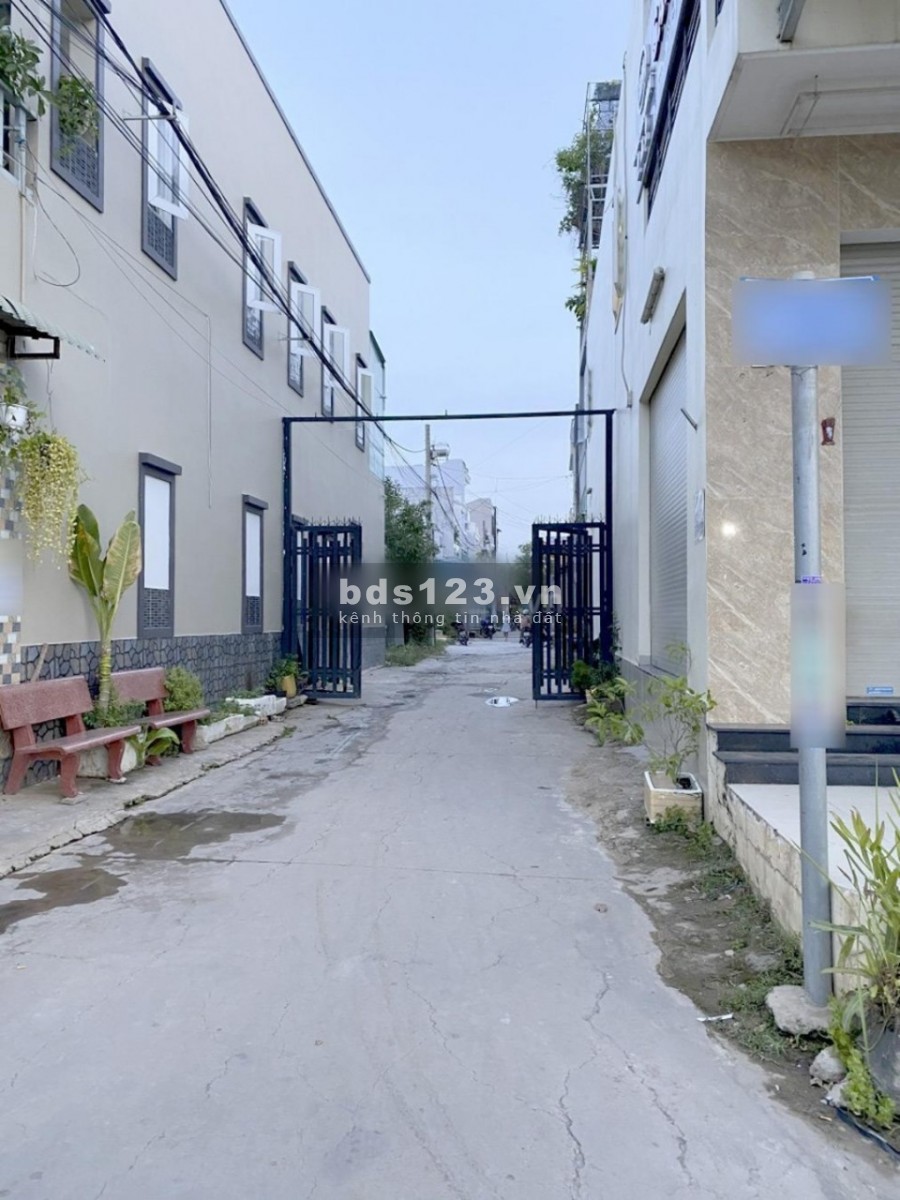 Bán lô đất nền thổ cư 65m2 HXH đường Lò Lu, P.Trường…