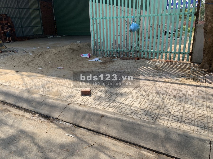 Đất đẹp kinh doanh MT Nguyễn Du, Bình Hòa 165m2. gần cầu Ông bố
