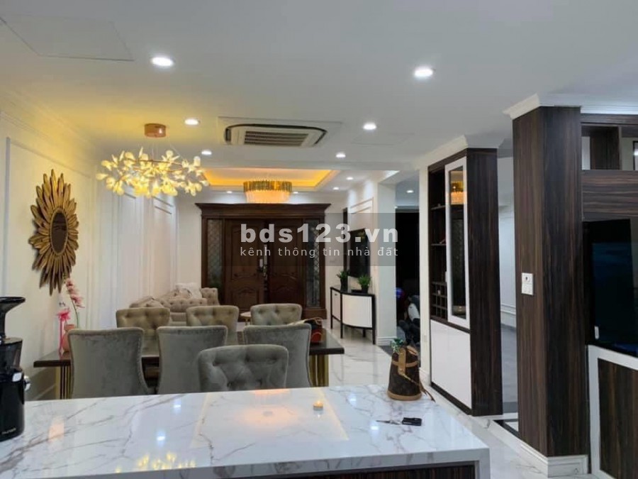 Mặt Phố LÊ THANH NGHỊ - Khu VIP Hai Bà Trưng. Mở Cửa Là Có Tiền