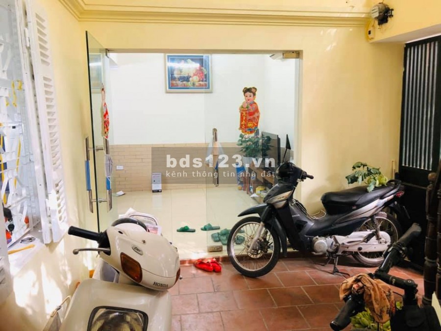 Hào Nam , ô tô vào nhà , kinh doanh ,3 mặt thoáng ,48Mx4T, 7.6 tỷ