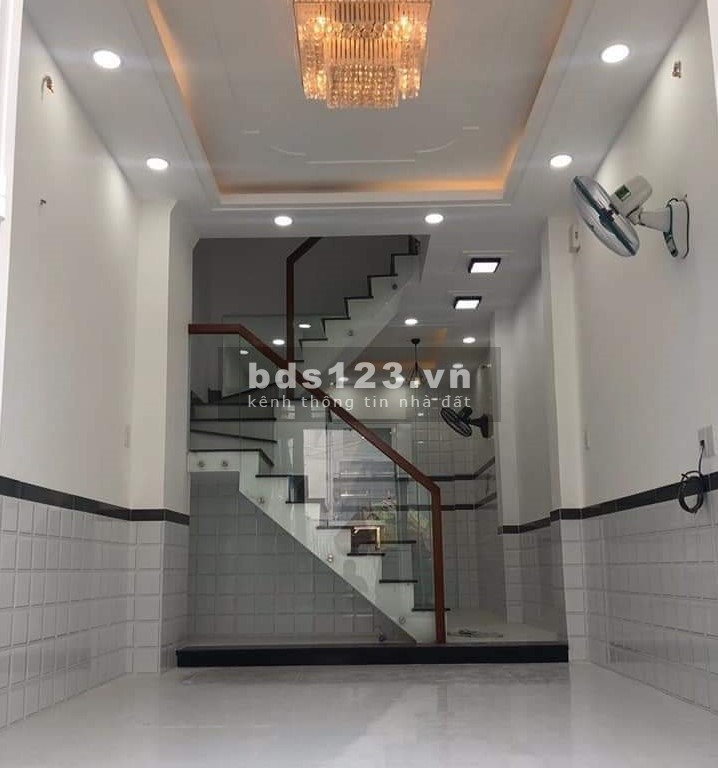Nhà 5 tầng, ôtô đỗ cửa, gần Chợ Nhật Tảo, Bà Hạt, Quận 10. 6,9 tỷ