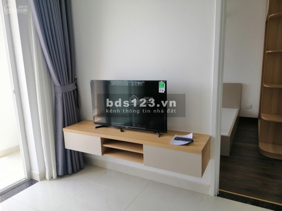 Officetel Sài Gòn Mia cần cho thuê giá 7 triệu/tháng, có ban công còn mới nguyên, dtsd 30m2, LHCC