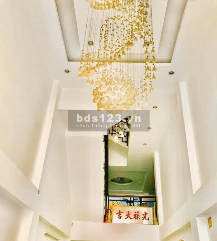 Bán nhà đẹp, hẻm xe tải Đường 3/2, Quận 10, 63m2, giá chỉ 13.5 tỷ (liên hệ 0813998873)