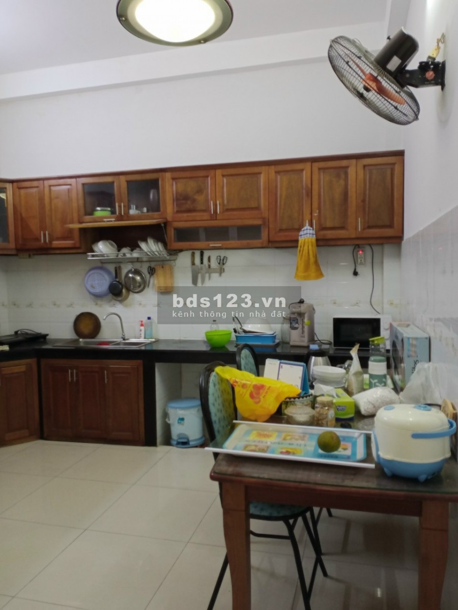 Chính Chủ Bán Nhà Hẻm 686 CMT8, 35m2, 2 Lầu, P.5 Tân Bình Giá 4, 5 Tỷ