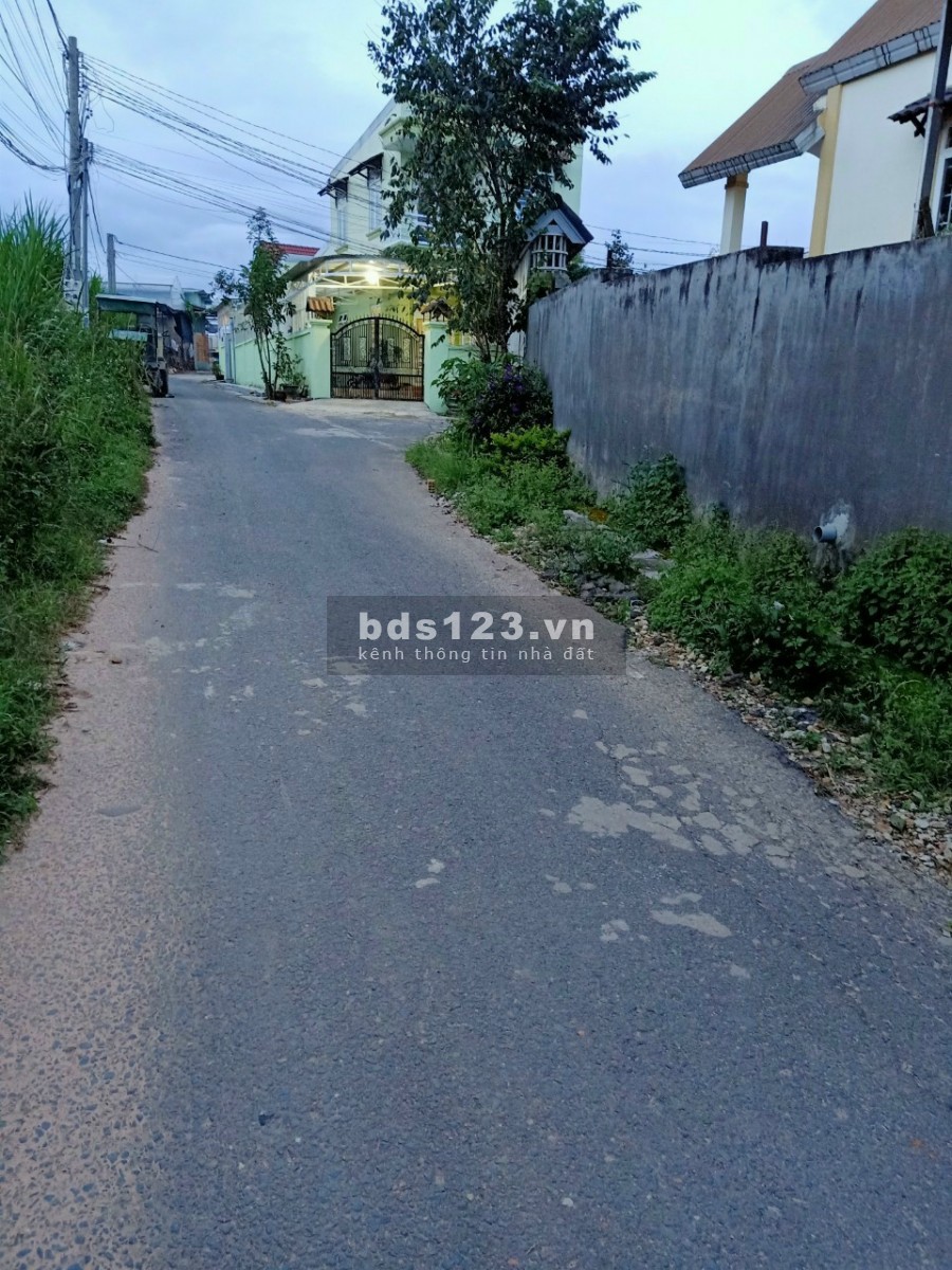 Cần bán đất Đà Lạt view đẹp thuận lợi cho việc xay khu nghĩ dưỡng định cư lâu dài