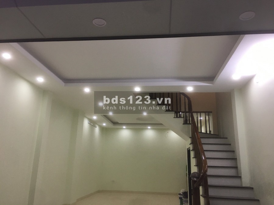 Đón tết nhà vị trí đẹp 42m2 gần ngã tư Vạn Phúc, SĐCC - Chỉ có một căn