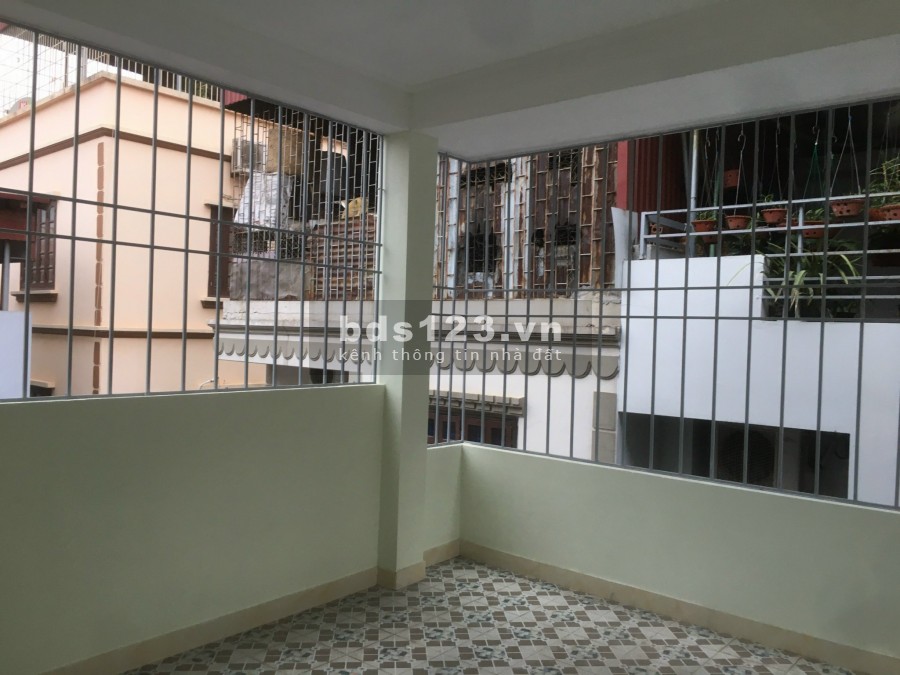 Đón tết nhà vị trí đẹp 42m2 gần ngã tư Vạn Phúc, SĐCC - Chỉ có một căn