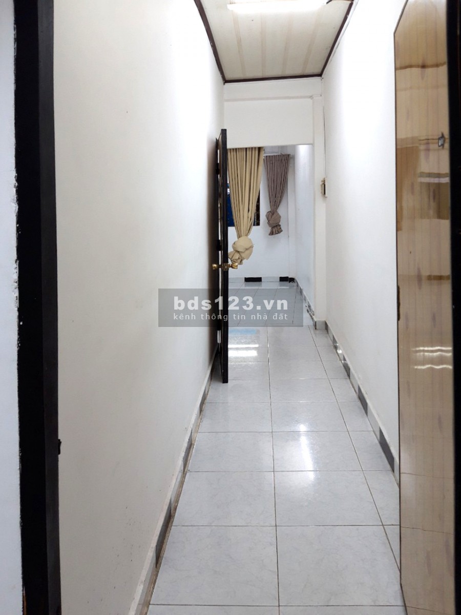 Cho thuê nhà nguyên căn hẽm cách mặt đường chính 30 m, 39 BIS đường Đặng Dung, Phường Tân Đinh, Quận 1