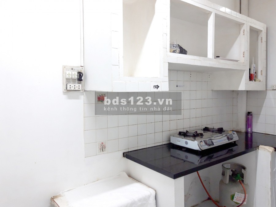 Cho thuê nhà nguyên căn hẽm cách mặt đường chính 30 m, 39 BIS đường Đặng Dung, Phường Tân Đinh, Quận 1