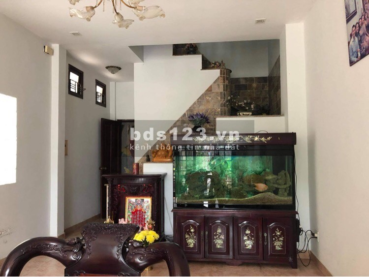 Bán nhà đẹp 2 mặt tiền, hẻm xe tải Đường Nguyễn Giản Thanh, Quận 10, 68m2, giá chỉ 14.5 tỷ.