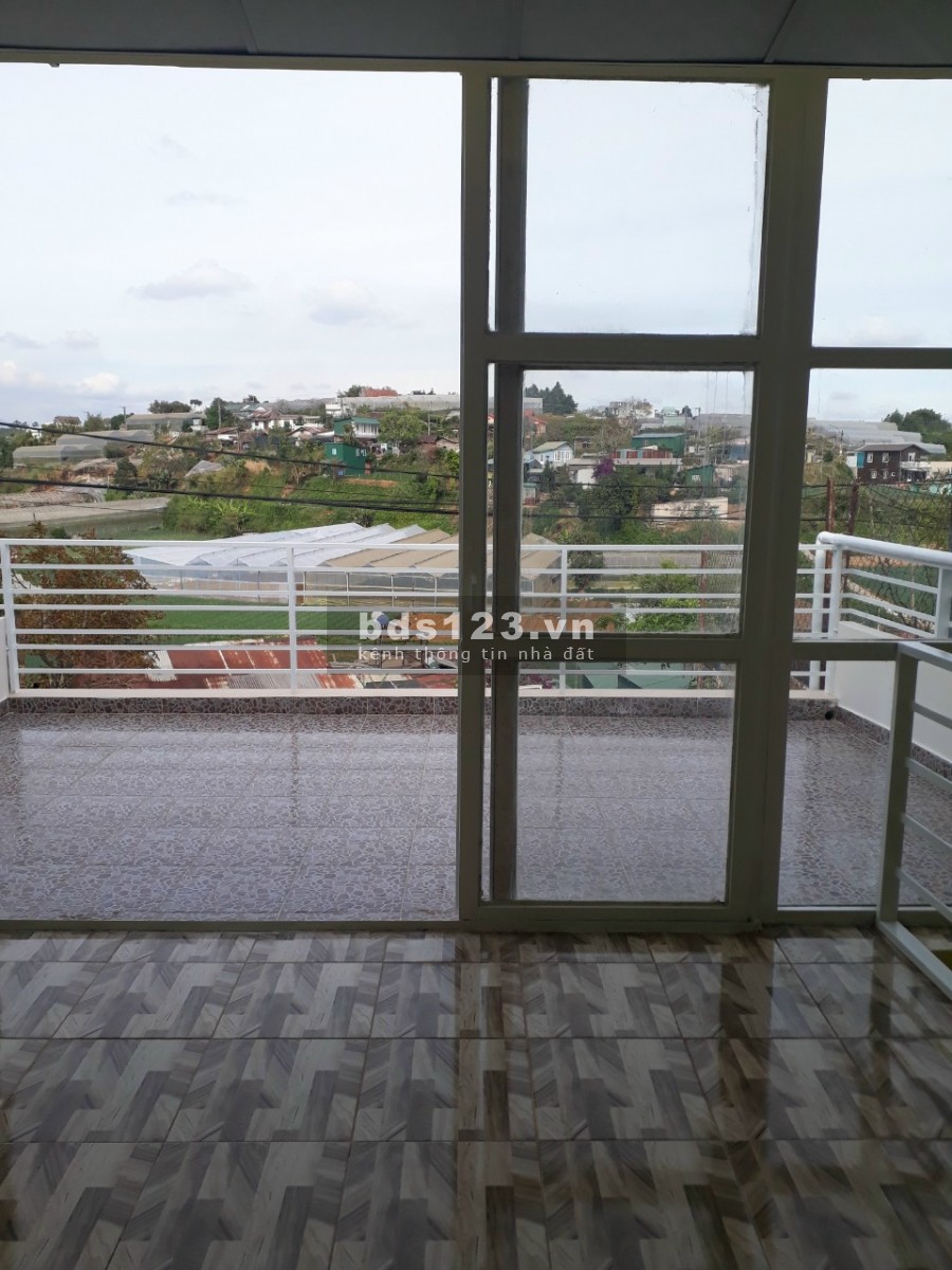 Cần bán nhà Đà Lạt Hai Bà Trưng nhà rỗng rãi thoải mái gần chọ gần trường cấp 1, 2, 3 PHù Hợp cho định cư lâu dài