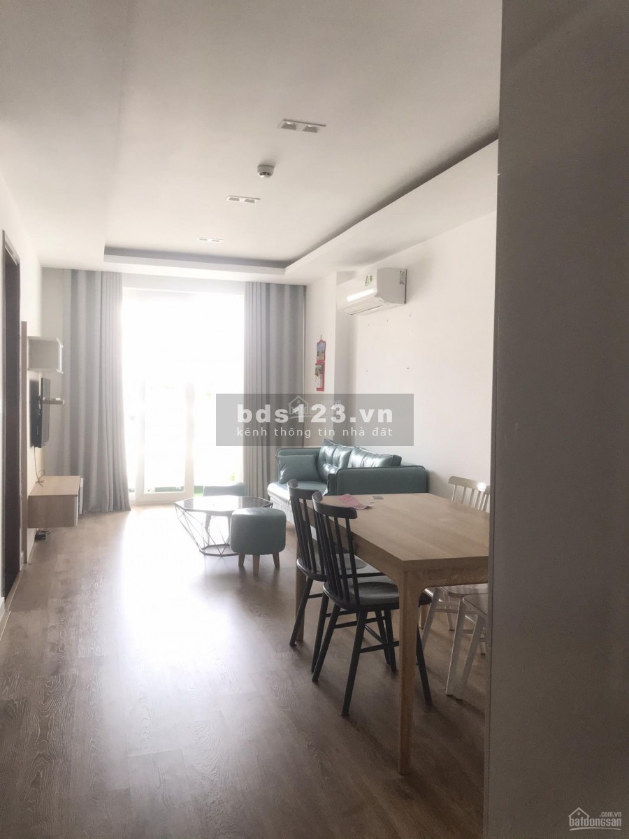 Có căn hộ 74m2, 2 PN, có sẵn nội thất, cc Sky Center, chính chủ cho thuê giá 16 triệu/tháng
