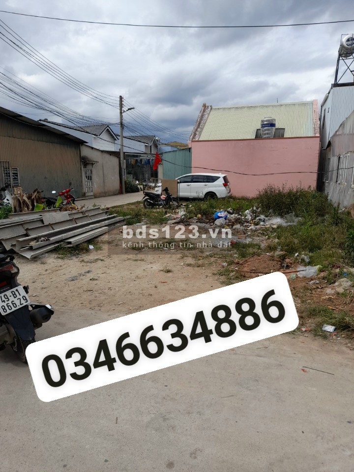 Nhà Đất Đà lạt cần bán đất hai mặt tiền thông thoáng, đất bằng dg, vuông vức, thích hợp xây nhà, biệt thự nghĩ dưỡng