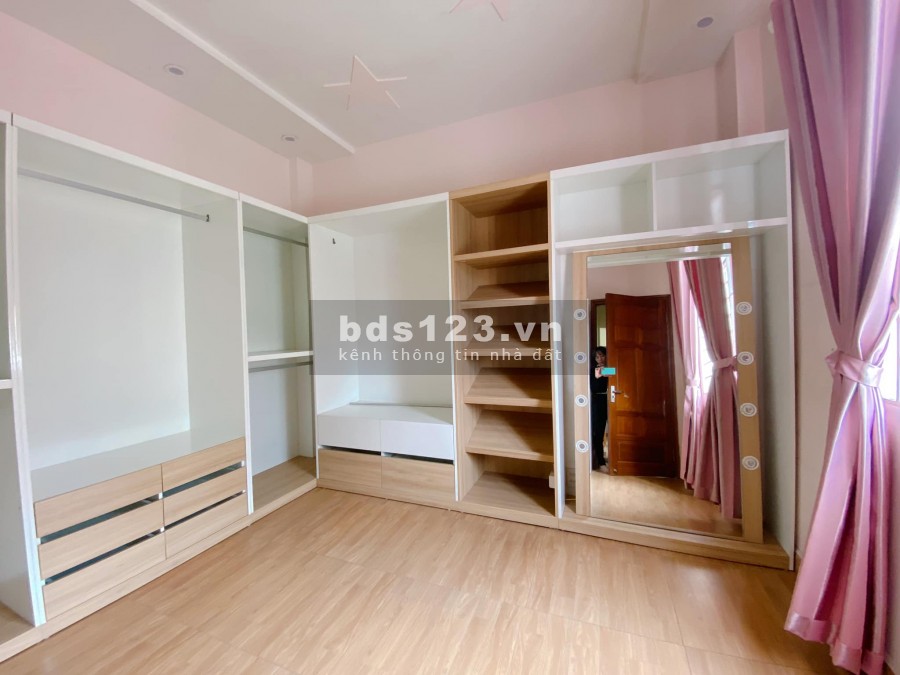 Hoa Hậu, hiếm xịn, Căn góc KD, xe tải tránh, nhỉnh 6 tỷ, 52m2, 5 tầng, Hoàng Mai