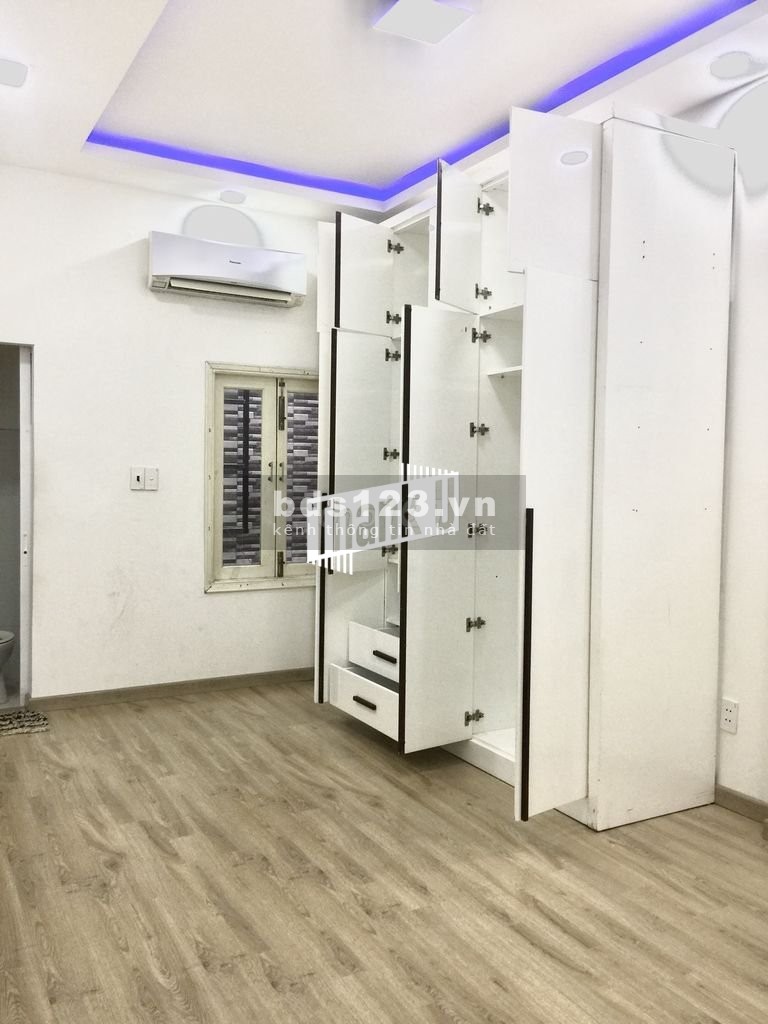Cho thuê nhà 1 trệt 1 lầu 2 PN DT 3.2x10m, nội thất đầy đủ, đường Nguyễn Văn Trỗi, P. 5, Phú Nhuận