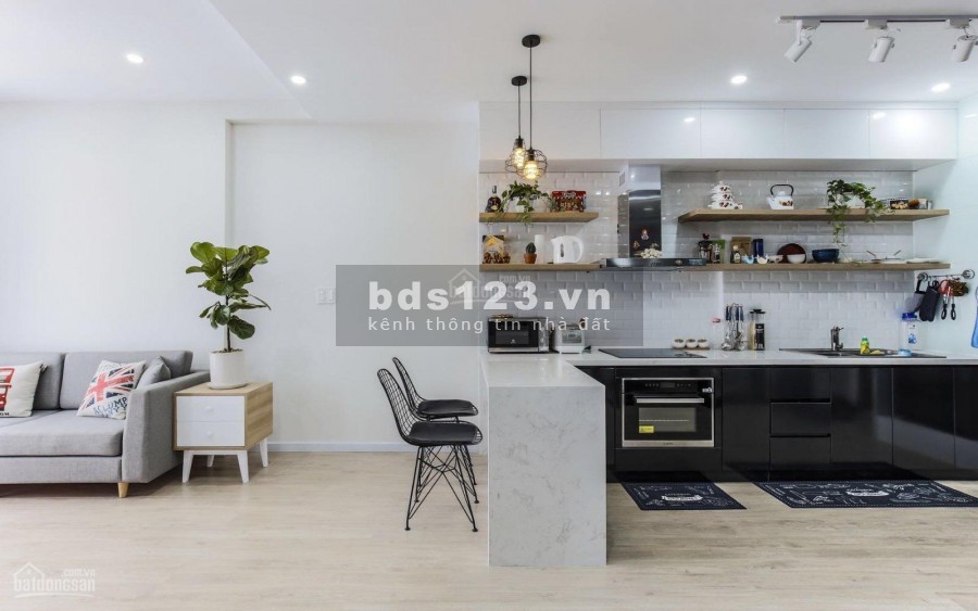 Cần cho thuê căn hộ chính chủ rộng 60m2, 2 PN, giá 13 triệu/tháng, cc The Botanica, LHCC