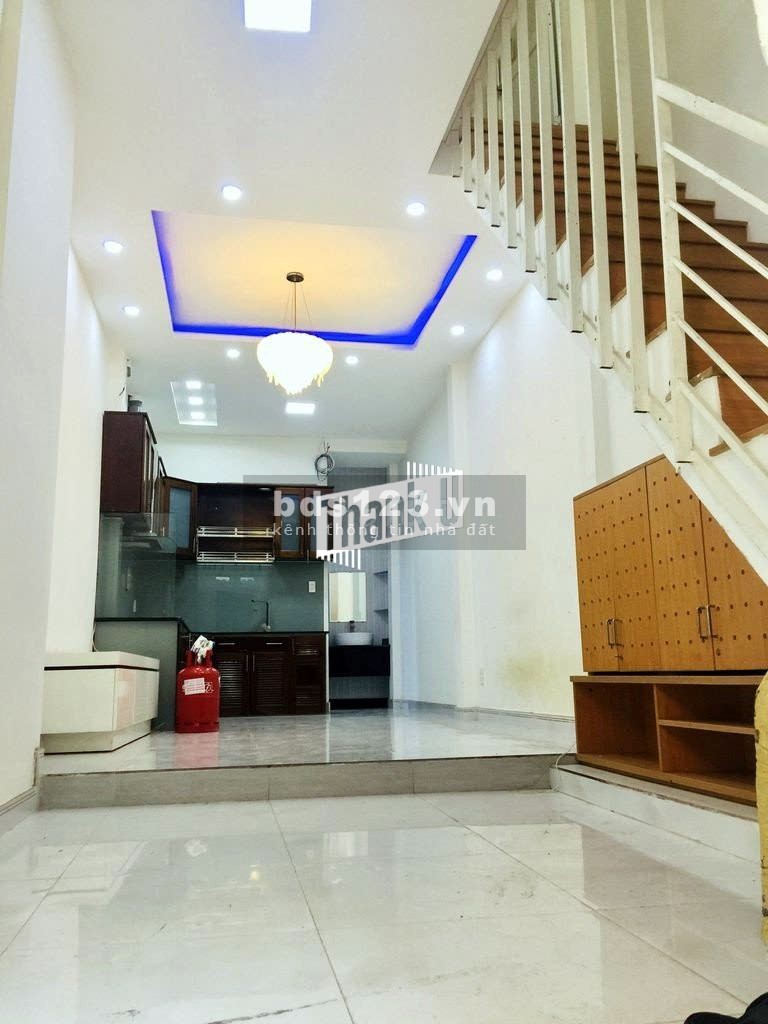 Cho thuê nhà 1 trệt 1 lầu 2 PN DT 3.2x10m, nội thất đầy đủ, đường Nguyễn Văn Trỗi, P. 5, Phú Nhuận