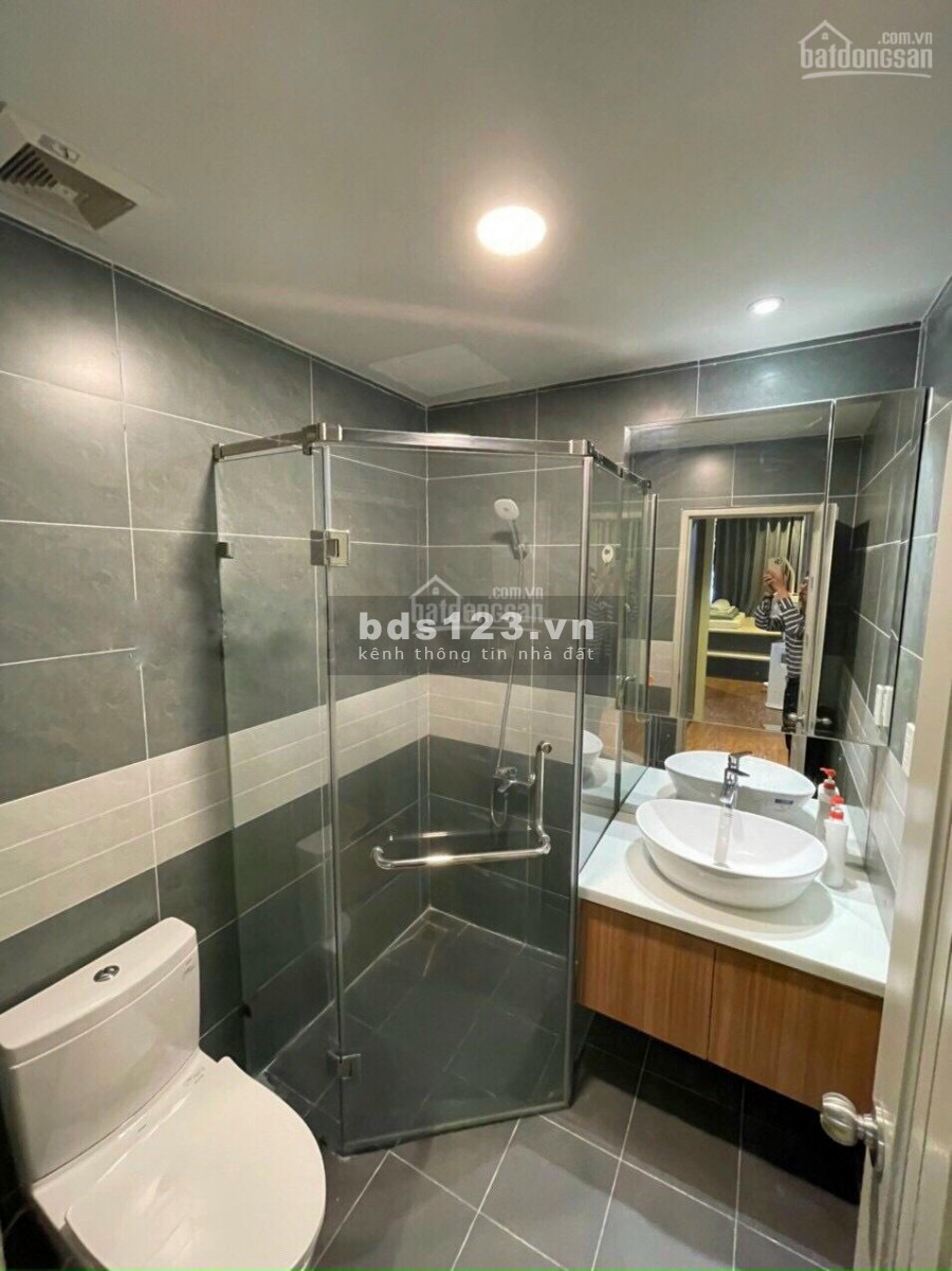 Chính chủ cần cho thuê căn hộ 73m2, 2 PN, kiến trúc đẹp, view thoáng, The Botanica, giá 16 triệu/tháng