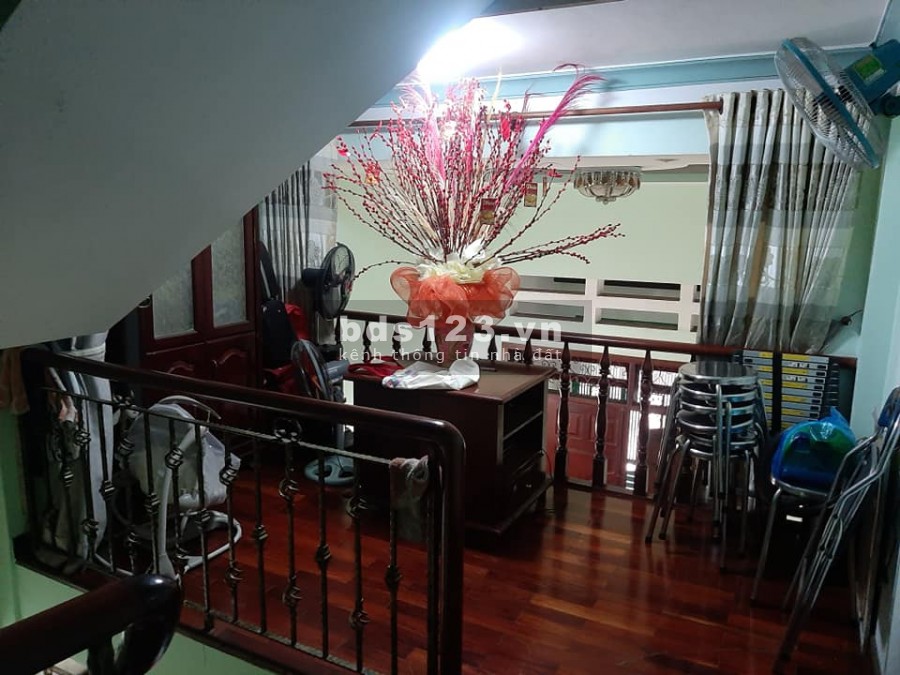 Bán gấp nhà đường Cách Mạng Tân Thành Tân Phú 60m2 giá 3.95 tỷ