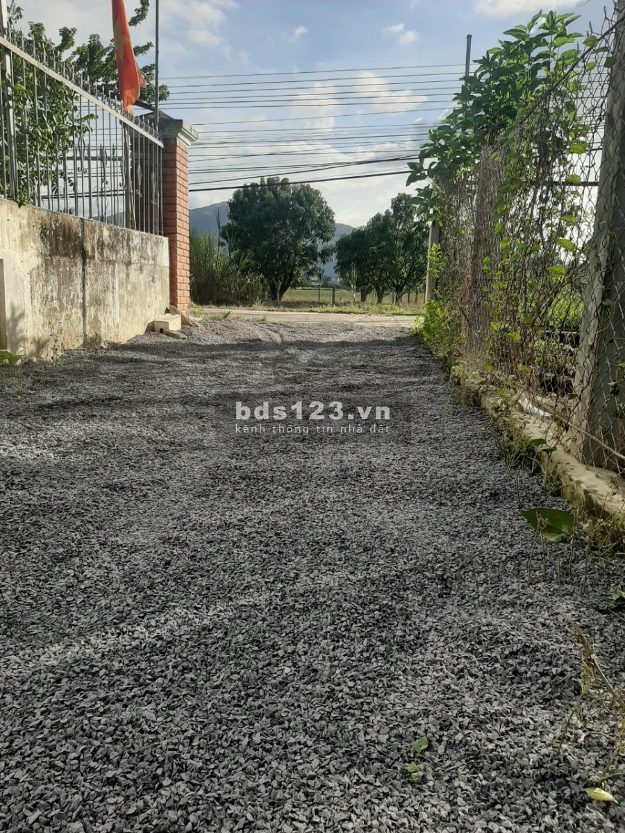 HOT HOT “Khai xuân” Chính Chủ Bán 1 lô Duy Nhất 129m2 chỉ 570tr tại Diên Phú