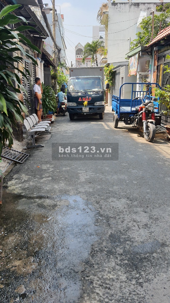 Bán GẤP nhà HXT Bùi Quang Là, P12, Gò Vấp, 4x20m, 1 trệt, 1 lầu, 5.3 tỷ