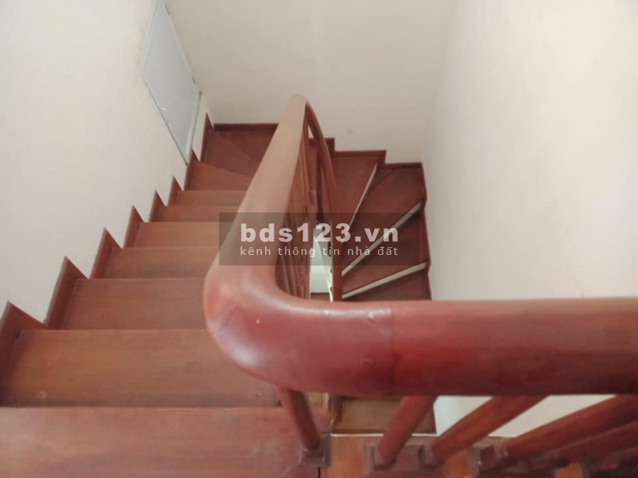 Nhà tôi ở quận Ba Đình, giá rẻ giật mình chờ khách hữu duyên