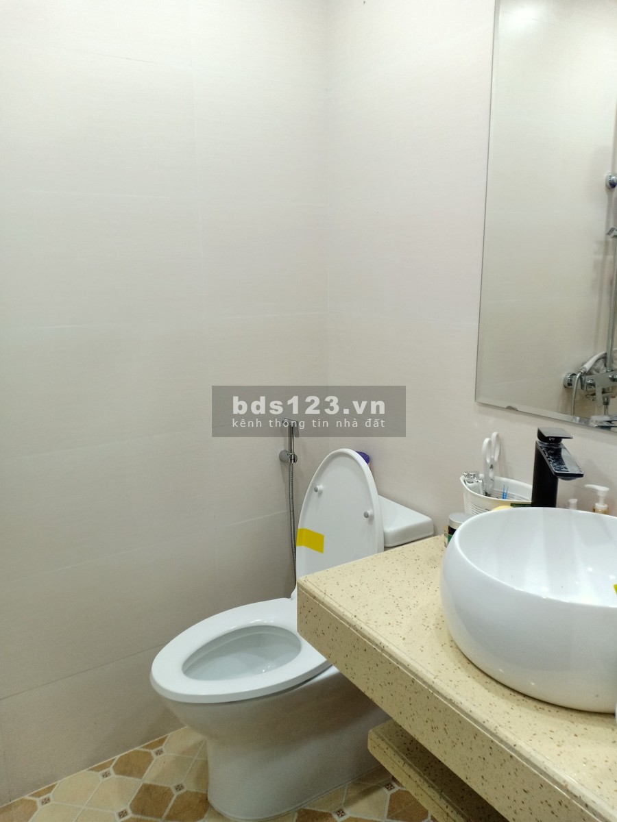 Bán Nhà MẶT PHỐ THÀNH NHÀN Mặt Tiền Rộng. Vỉa Hè Rộng. Kinh Doanh Đỉnh