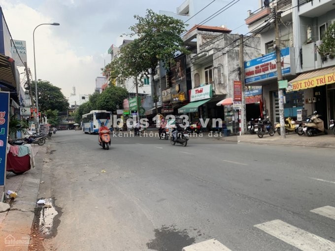 Bán nhà MT Tân Hương, Tân Phú, 100m2,4x25, 3 tầng, không LG, 12tỷ5