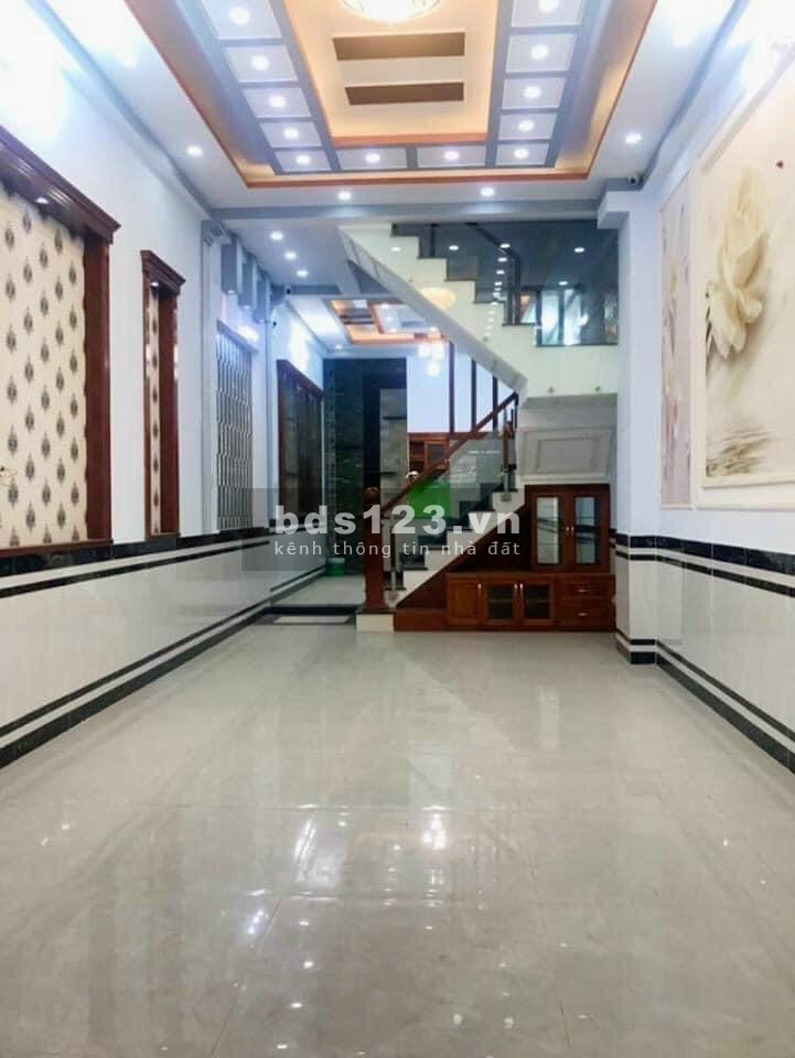Bán Nhà Hẻm 35 Đường Nguyễn Đình Khơi P.4 TB. 35m2, 5 Lầu 4 Phòng Ngủ.
