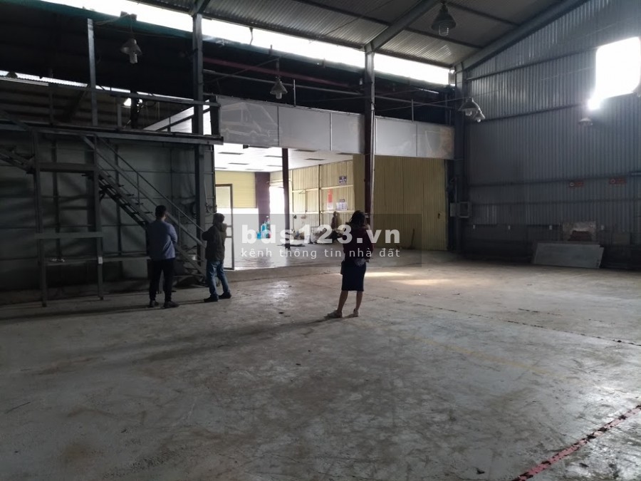 Cho thuê 400m tại Vân Canh, mặt đường 70 đông xe ô tô qua lại, đã có văn phòng