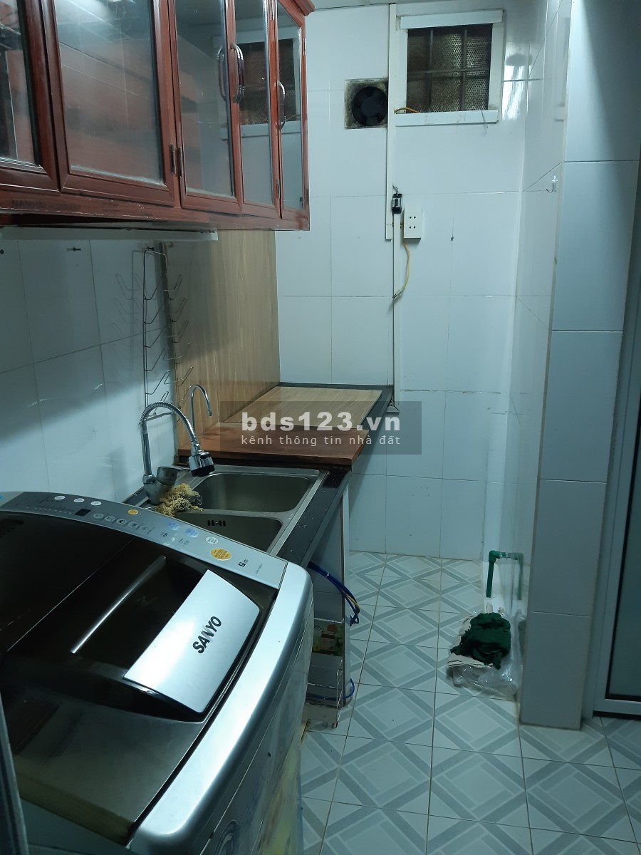 Cho thuê chung cư vị trí thuận lợi ở Quận Cầu Giấy, Hà Nội.Căn hộ gồm 2 phòng chính, 1 nhà bếp, 1 WC