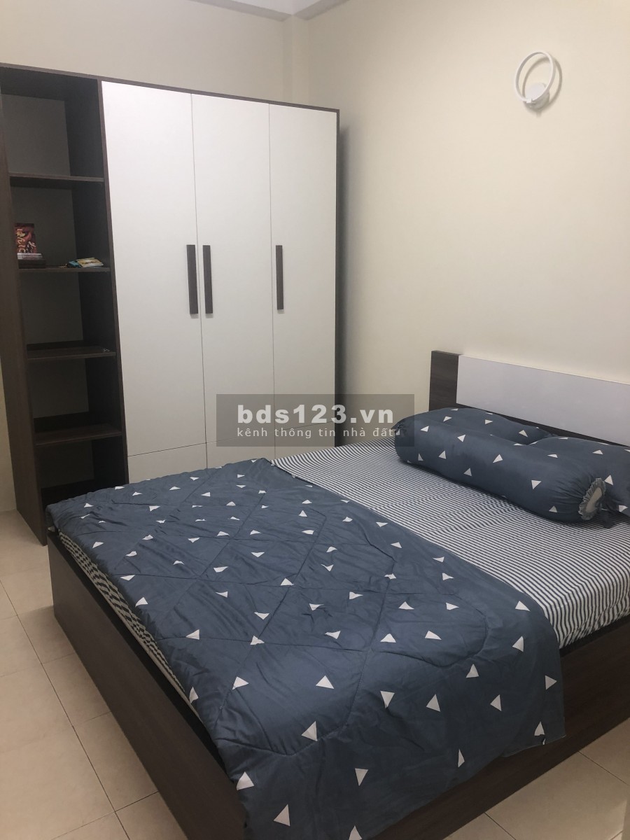 Cho thuê nhà 4x12m, 1 Trệt, 2L, 1ST, 2PN, 1PLV, 4WC, Hẻm xe hơi, Full nội thất, Camera an ninh