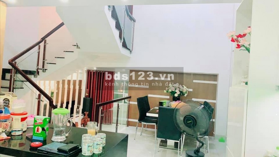 Nhà bán hxh tránh 120m2 Cách Mạng Tháng 8 Quận 10 giá 25 tỷ