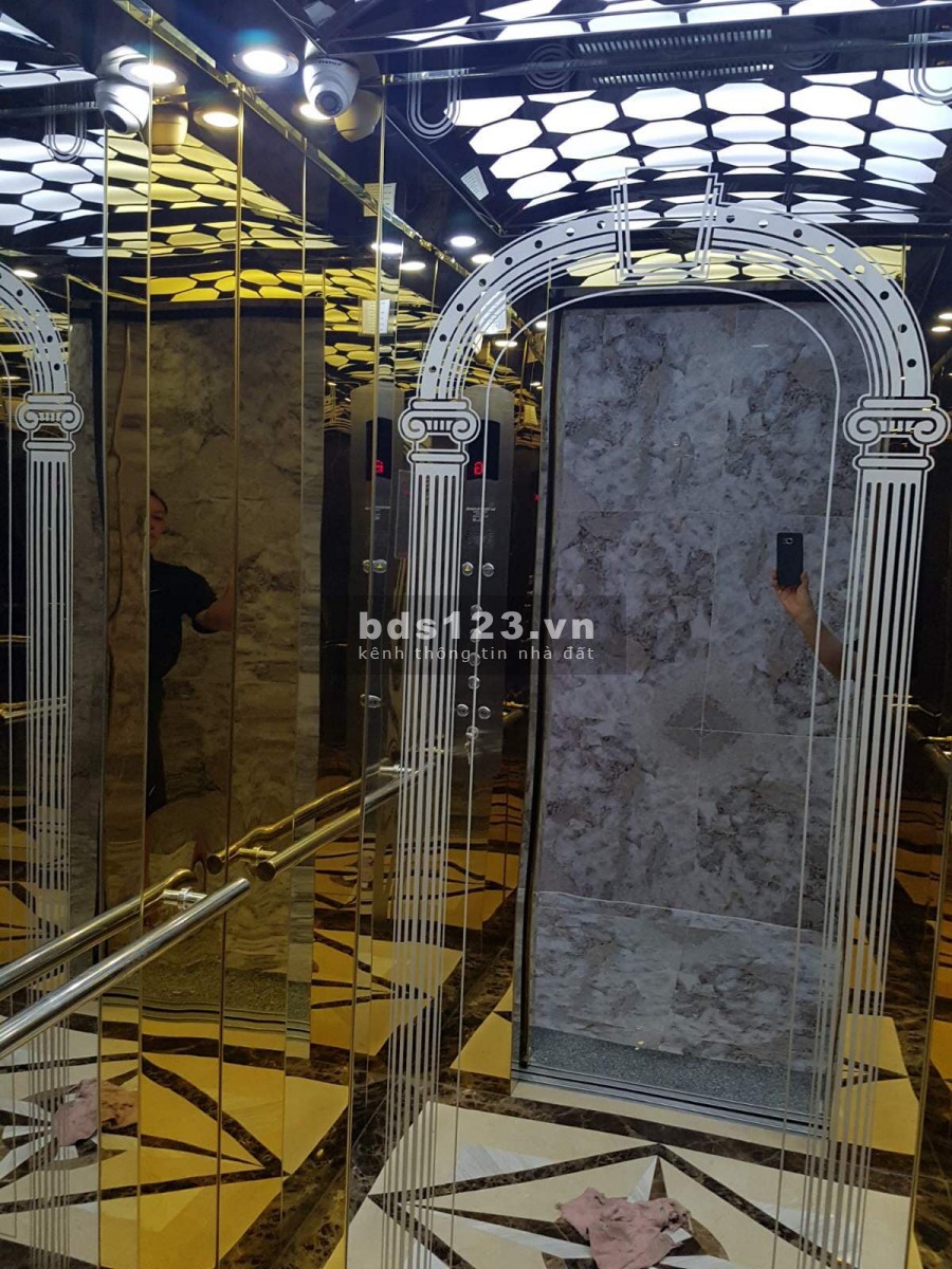 Bán nhà HXH Bạch Đằng, Bình Thạnh, 105m2, 5 Lầu, Giá 14.7 TỶ.