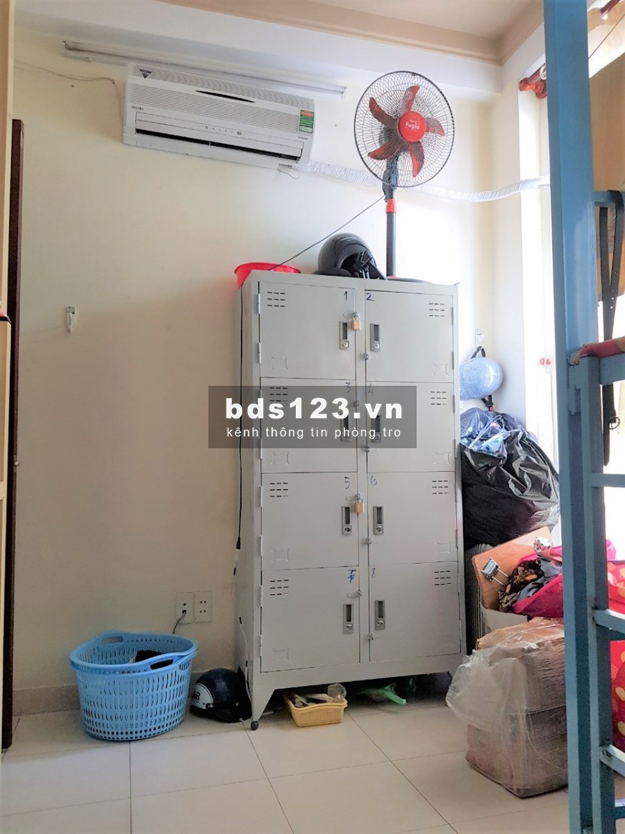 Cho thuê phòng trọ tại sân bay, 129/7 Bạch Đằng, tìm nam/nữ ở ghép