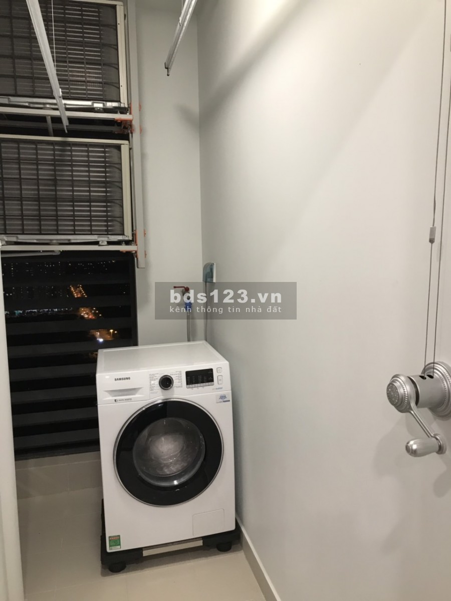 Bán nhanh căn 1 ngủ 43m tại Green Bay, Giá 2 tỷ, LH: 0352781220