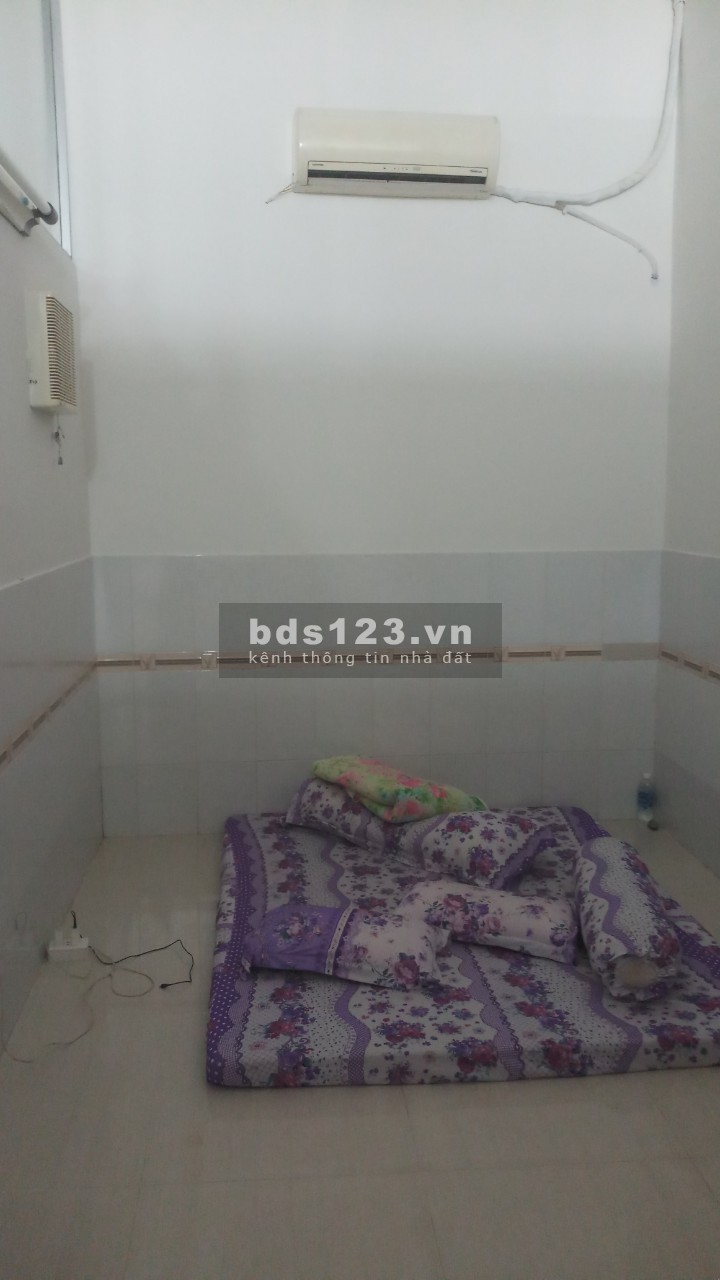 Cho thuê nhà nguyên căn có 2pn gần chợ bình trị đông mới