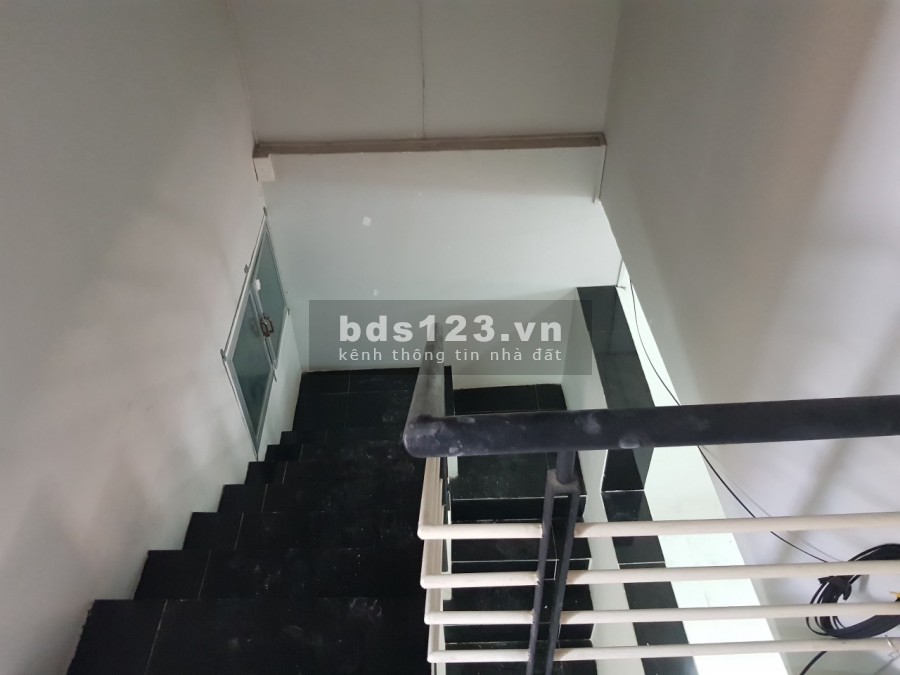 Bán nhà 1 lầu hẻm 29 đường Hoàng Quốc Việt P.Phú Thuận Q7