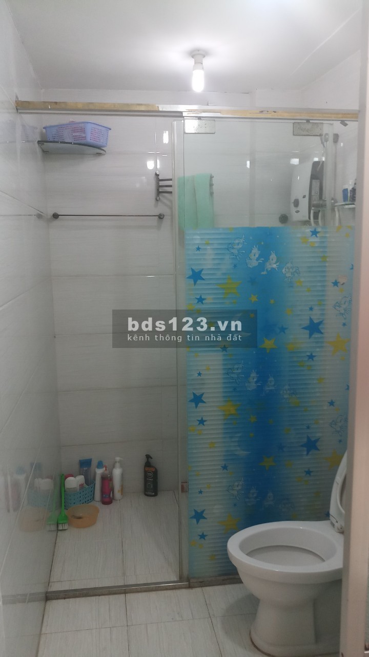 Cho thuê nhà nguyên căn có 2pn gần chợ bình trị đông mới
