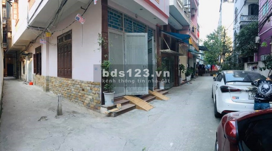 Nhà Lô góc, ngõ 1194 Láng chùa Láng, 50m2 * 5T, MT 4,5m, Ôtô đỗ cửa, giá 7,1 tỷ