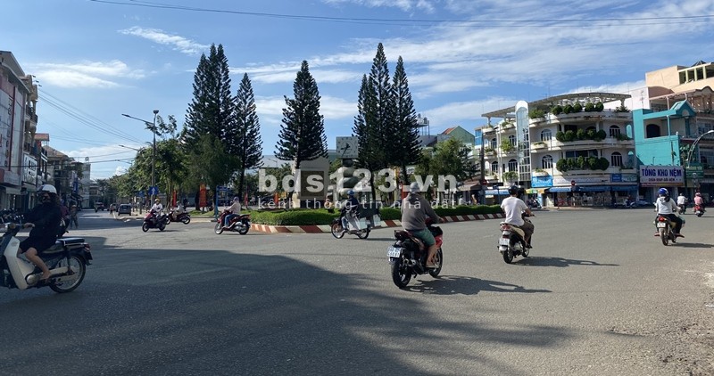 Bán Nhà Quận 6 Lô Góc 2 mặt tiền đường rộng – Gía Chỉ 29.5 TỶ