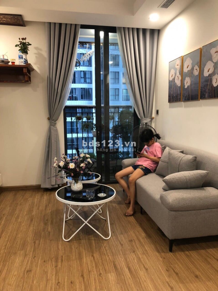 Bán gấp căn 2 ngủ 69m bao phí, full đồ tại Green Bay, Giá 3 tỷ, LH: 0352781220