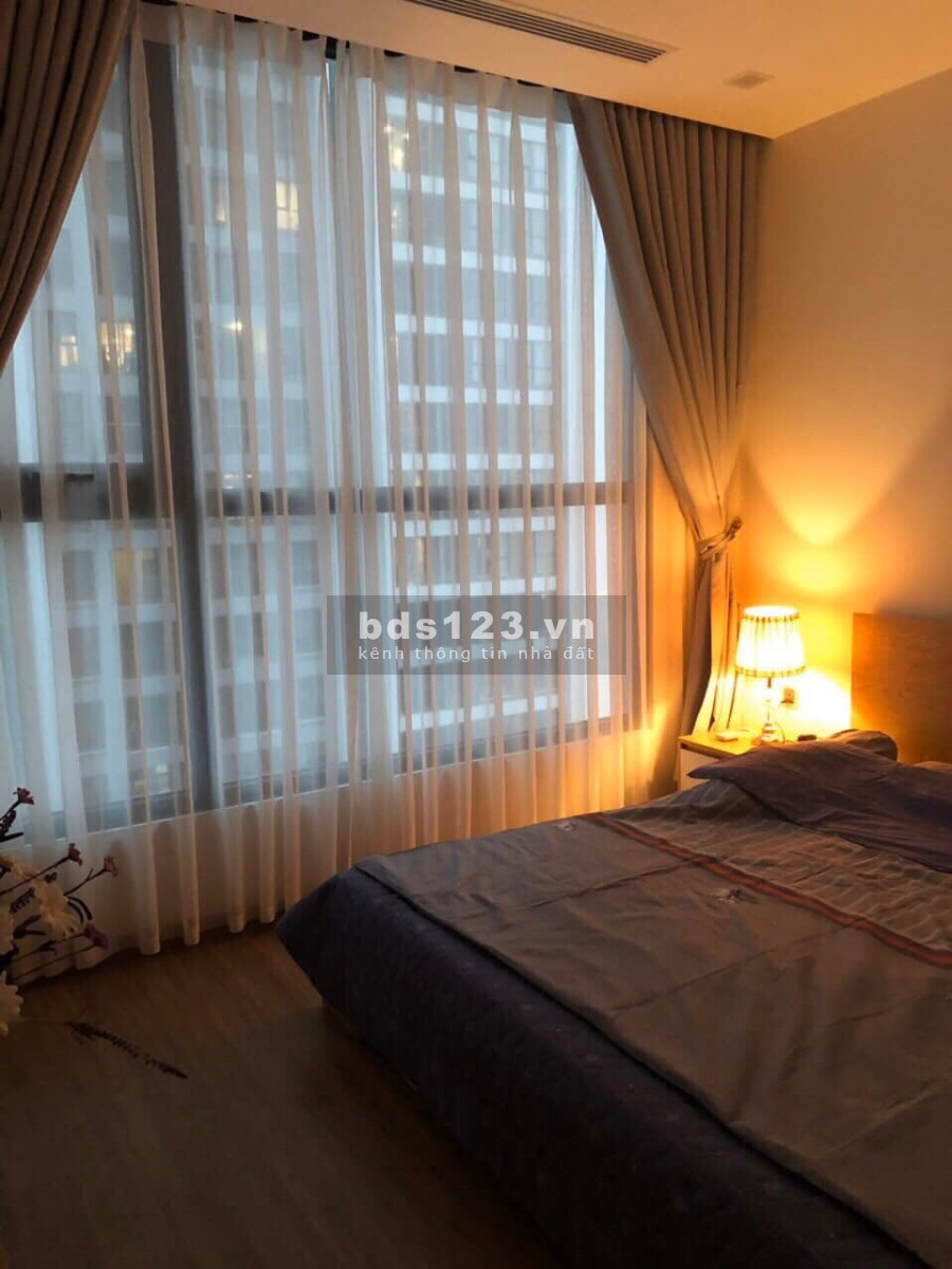 Bán gấp căn 2 ngủ 69m bao phí, full đồ tại Green Bay, Giá 3 tỷ, LH: 0352781220