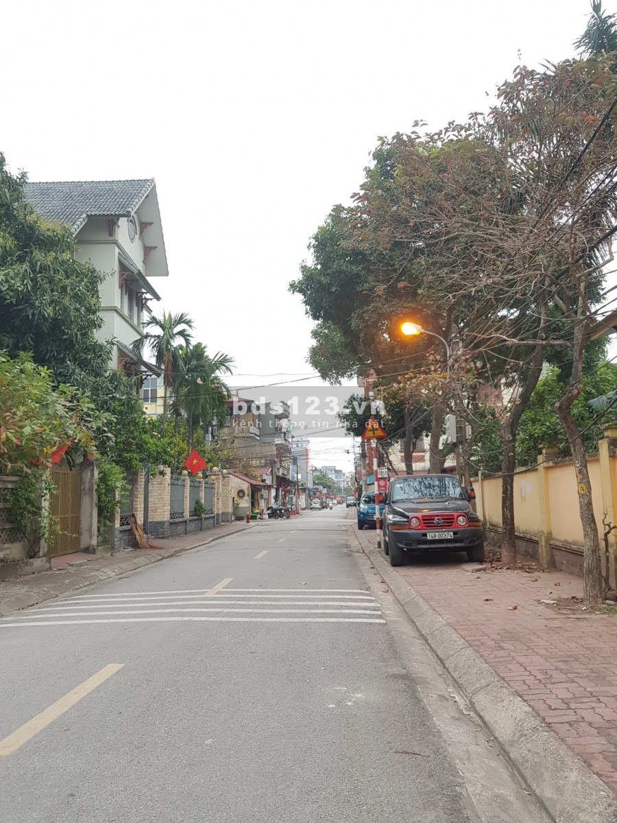 BÁN ĐẤT GIANG BIÊN - 37M - CÁCH MẦM NON GIANG BIÊN 30M, ĐƯỜNG Ô BÀN CỜ [1.35 TỶ]