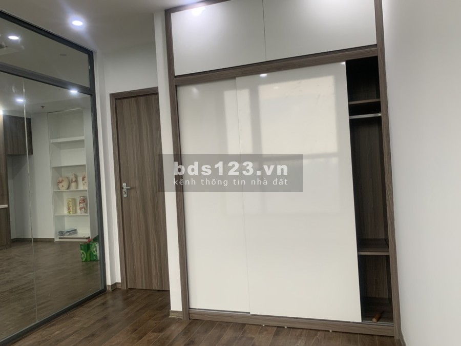 Bán gấp căn góc 3 ngủ 92m, full NT tại Green Bay Mễ Trì, Giá 4.6 tỷ, LH: 0352781220