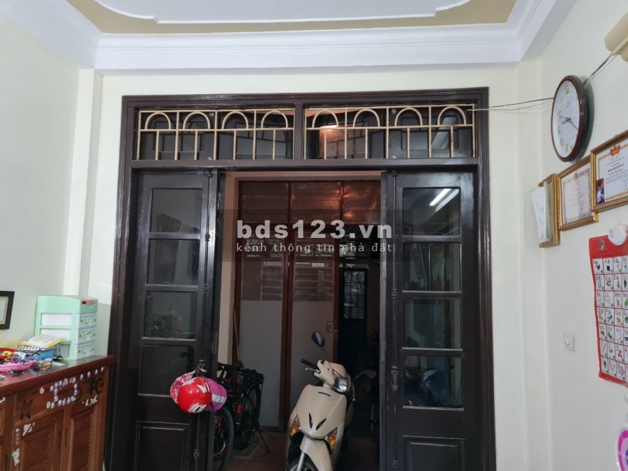 Bán Nhà GIÁP NHỊ Lô Góc. Ngõ 3 Gác Ở Luôn. 53M Nhỉnh 2 Tỷ