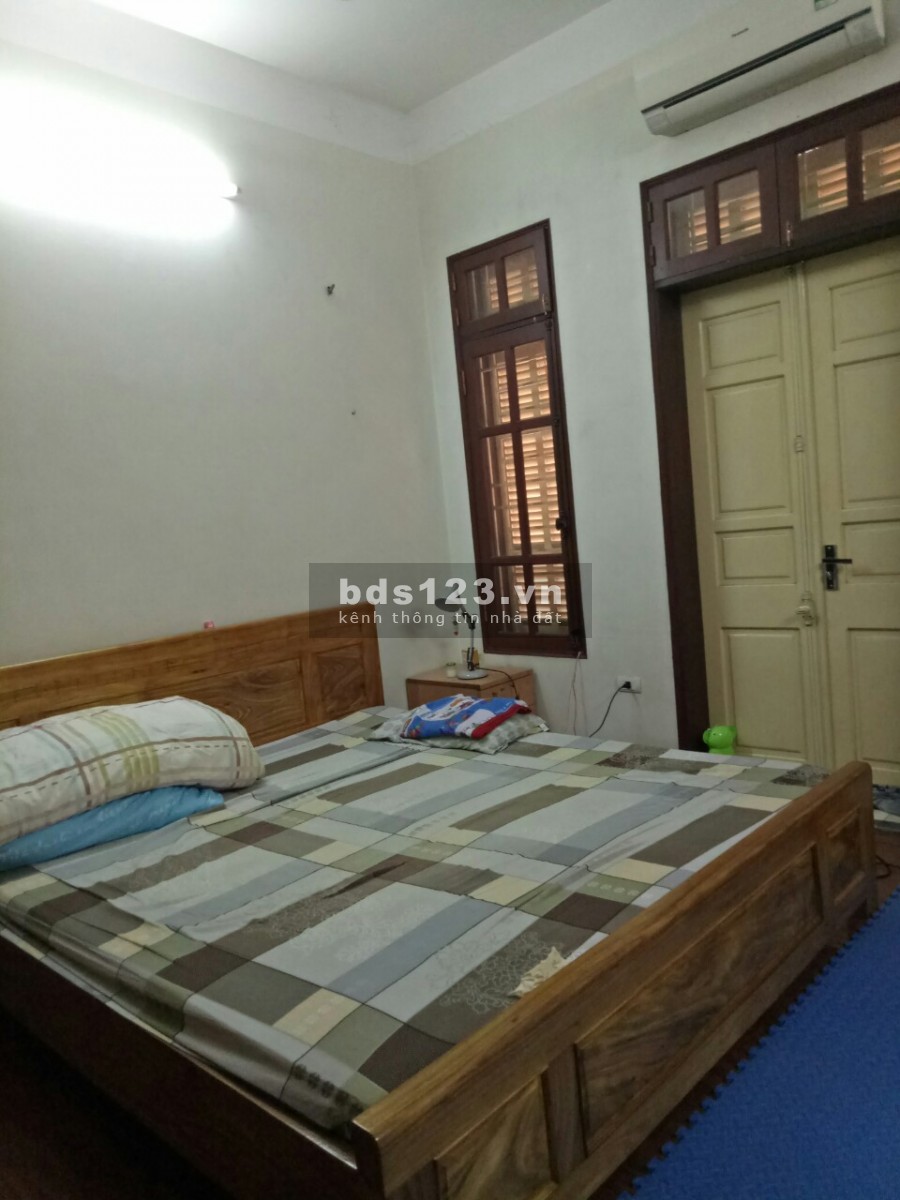 Cần bán gấp Biệt Thự đường Ngọc Thụy 156m2 x 4T, 12m MT, giá 9.5 tỷ. Gara 2 Ôtô. Ở sướng.